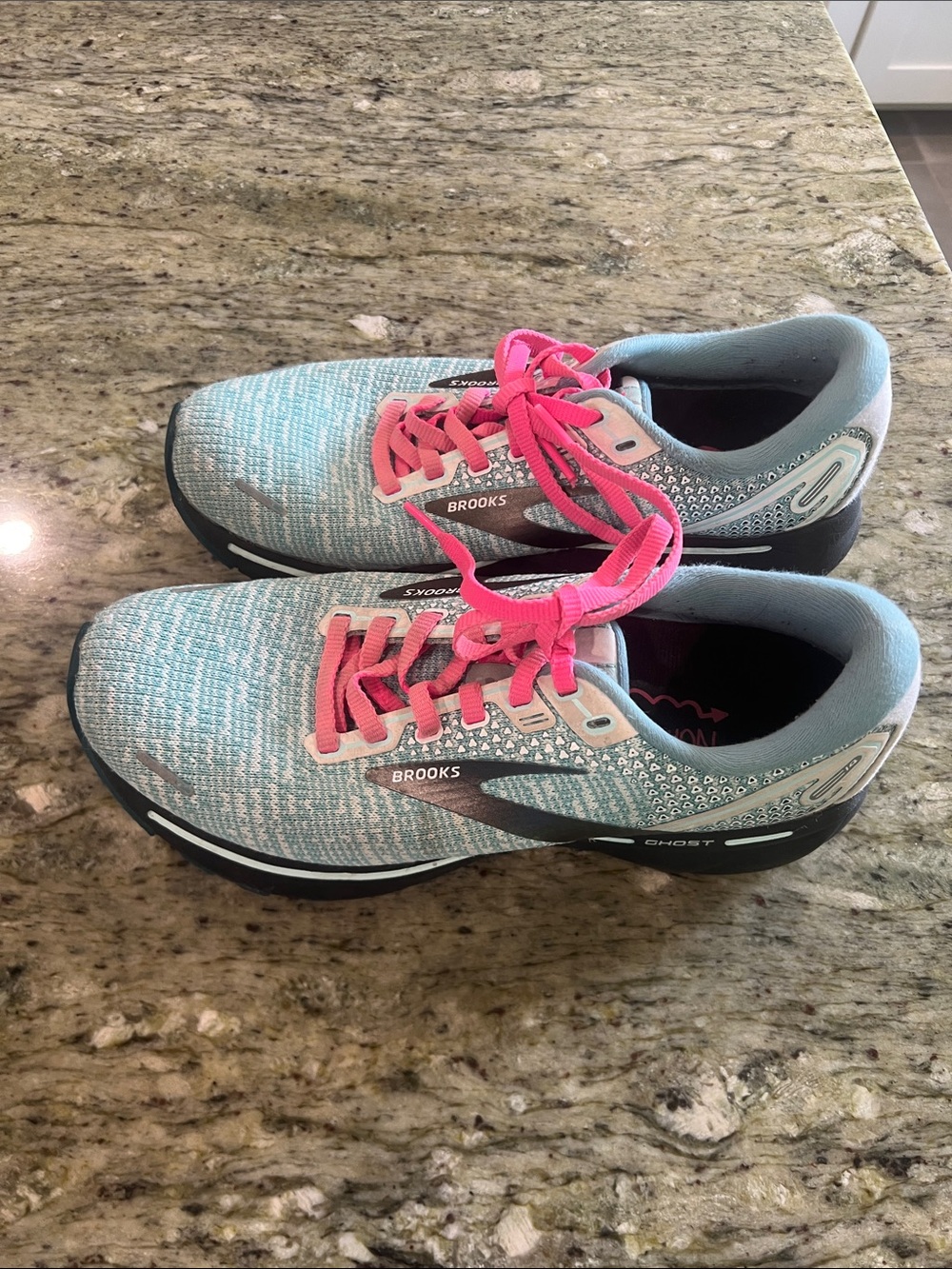 Brooks Womens Ghost 14 Green PInk Running Sneaker Shoes Size 7